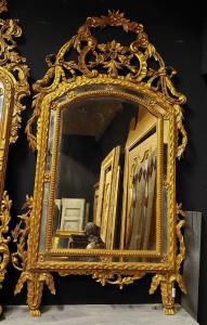  specc377 - specchiera in legno dorato e intagliato, misura cm l 83 x h 151 